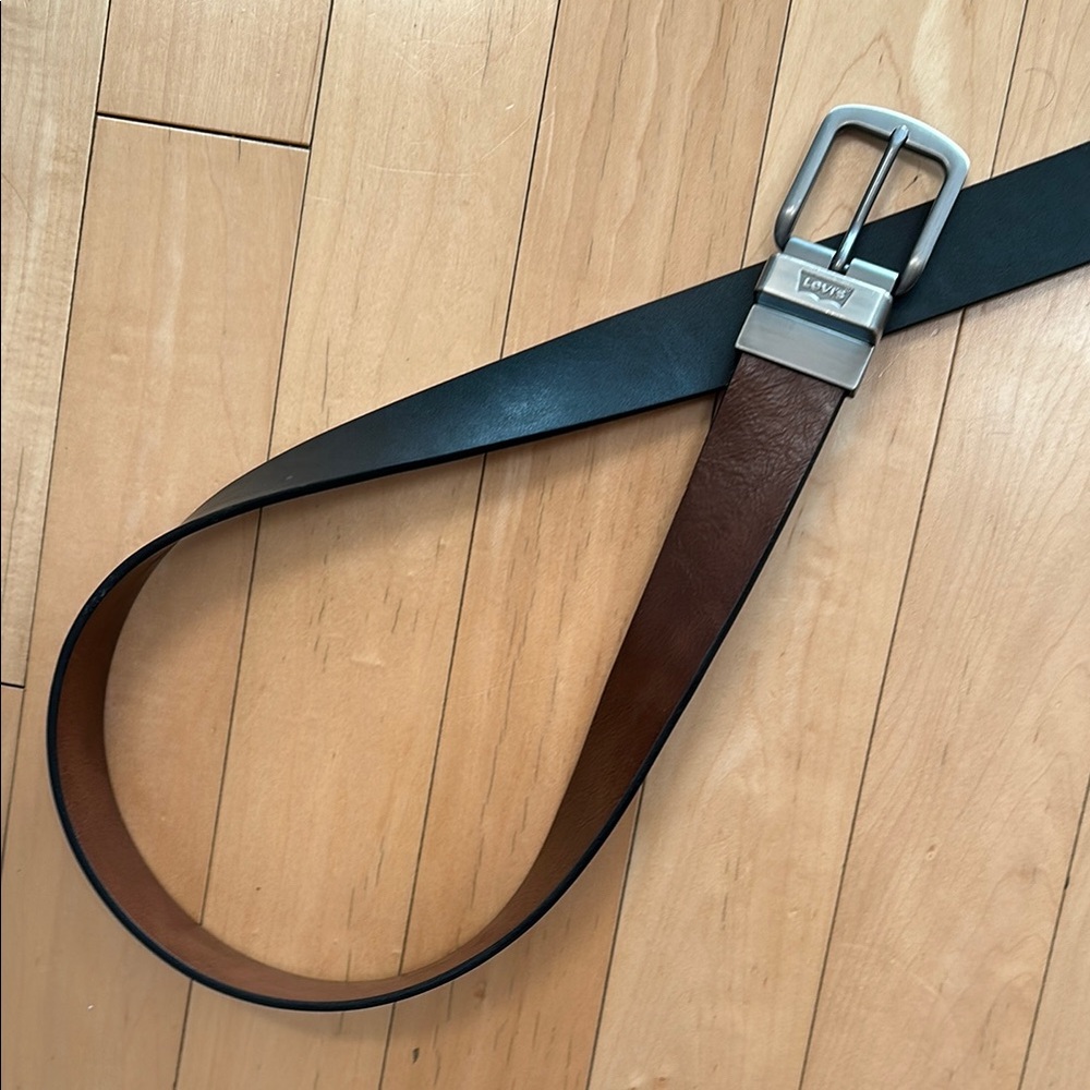 Levi's Reversible Black and Brown Men's Belt